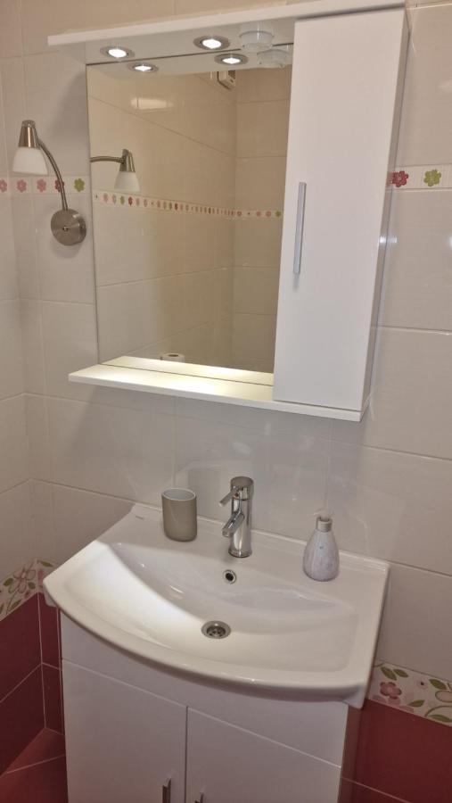 Lovely Condo With Free Parking Ljubljana Exterior photo